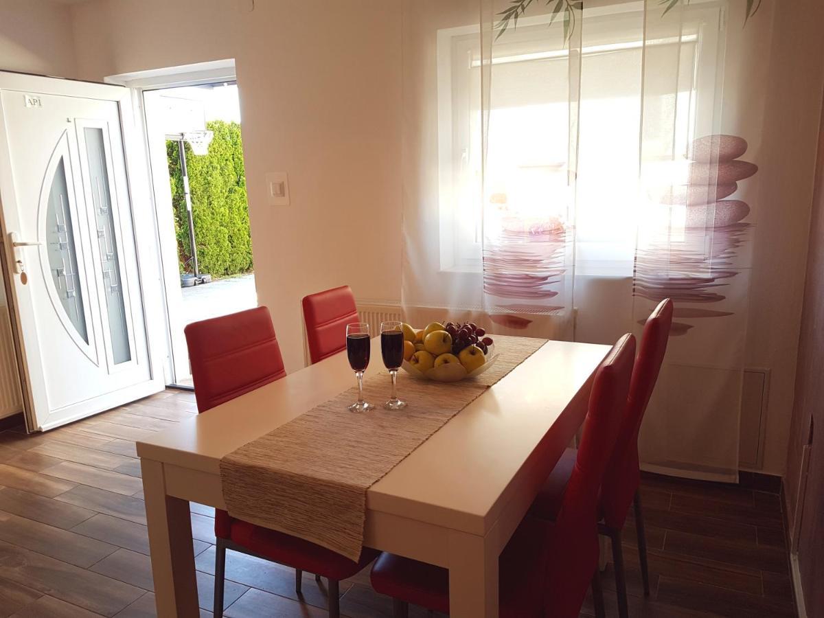 Apartment Marin Огулин Екстериор снимка