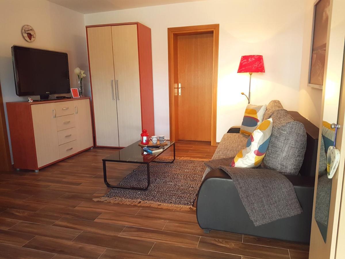 Apartment Marin Огулин Екстериор снимка
