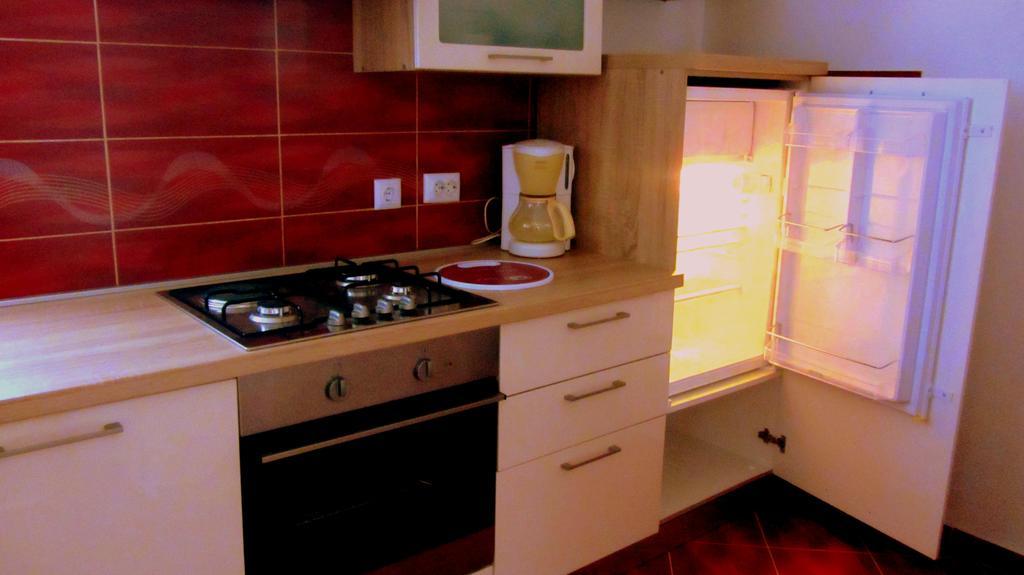 Apartment Marin Огулин Екстериор снимка