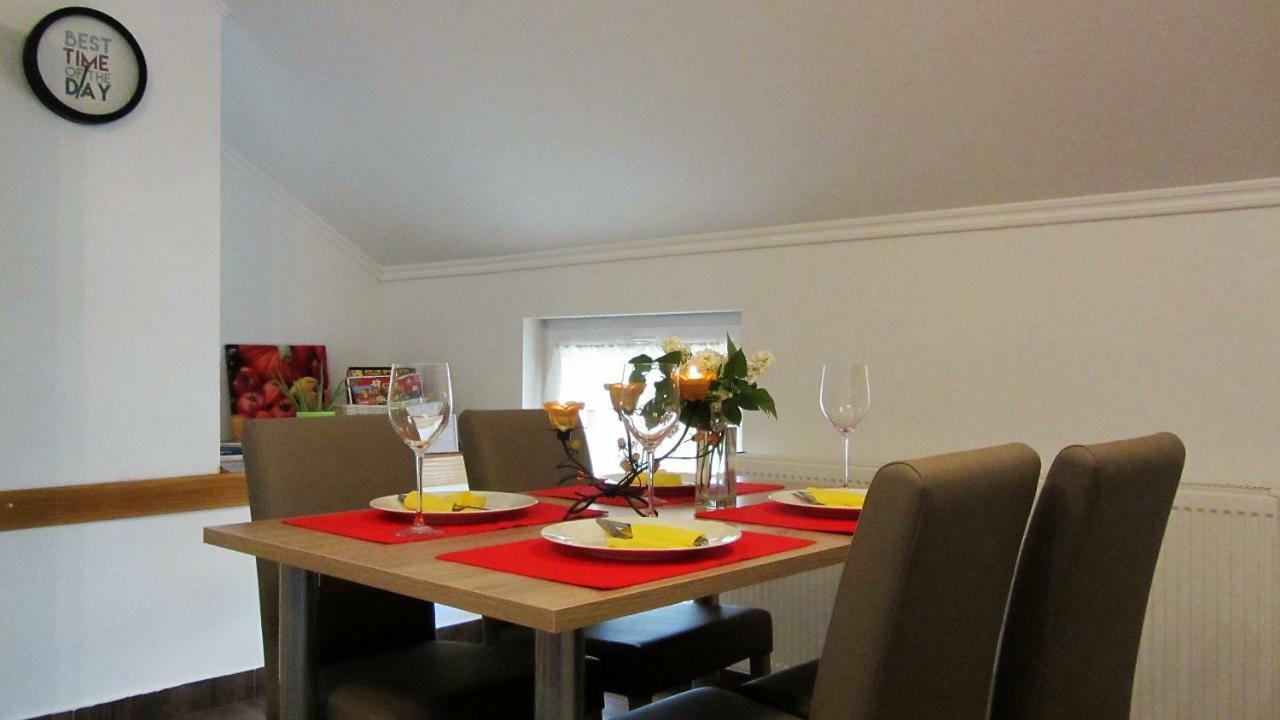 Apartment Marin Огулин Екстериор снимка